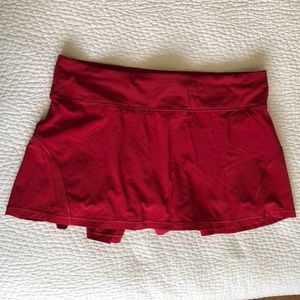 Lululemon Circuit Breaker Skirt size 10 scarlet